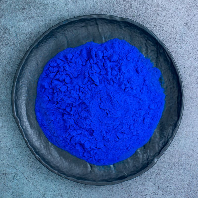 Blue Spirulina vs Synthetic Blue Colorants – Why Indian Manufacturers Lead the Shift