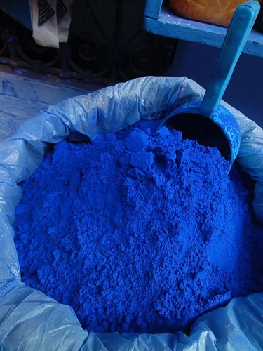How Blue Spirulina Manufacturers in India Maintain Color Consistency